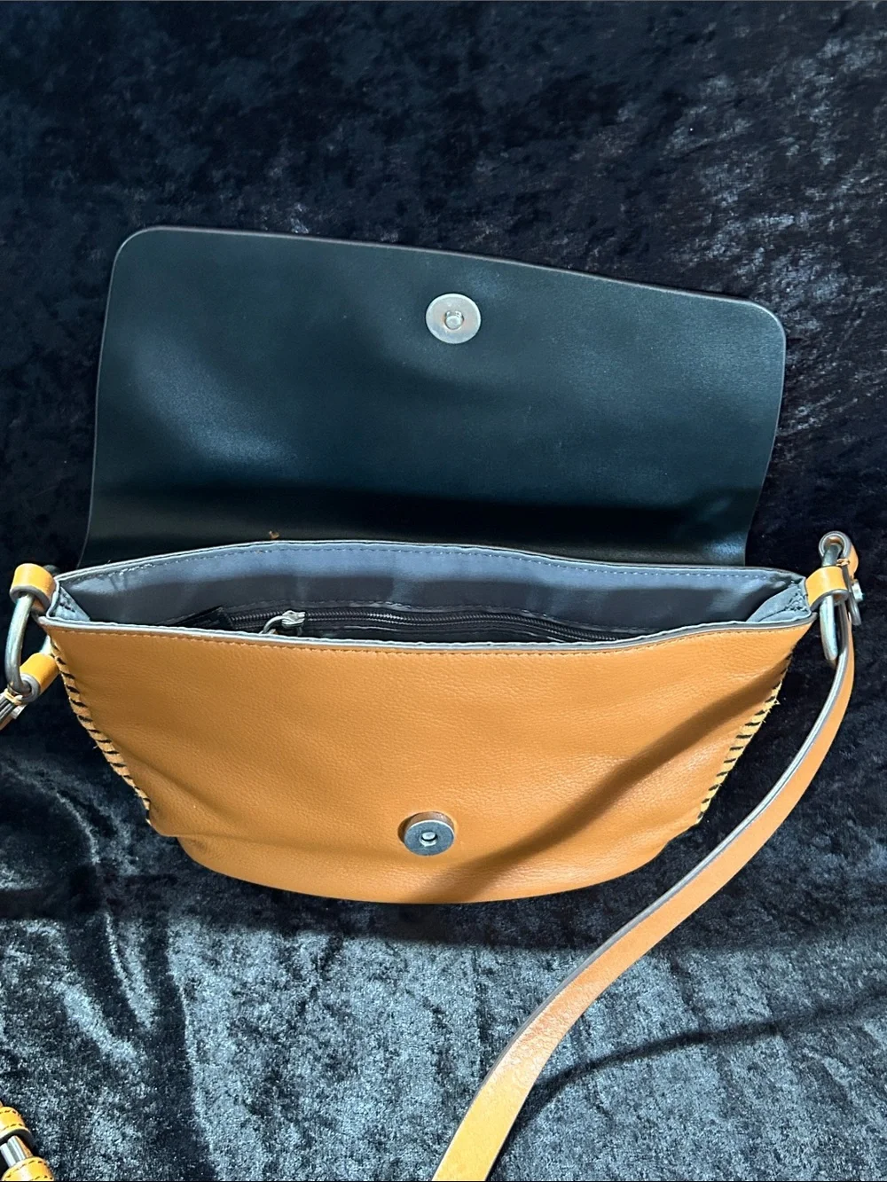 Treasure & Bond- Sleek Mustard Crossbody Bag - Women's Shoulder Purse